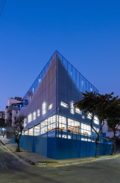 Fachada Colégio Allumnus